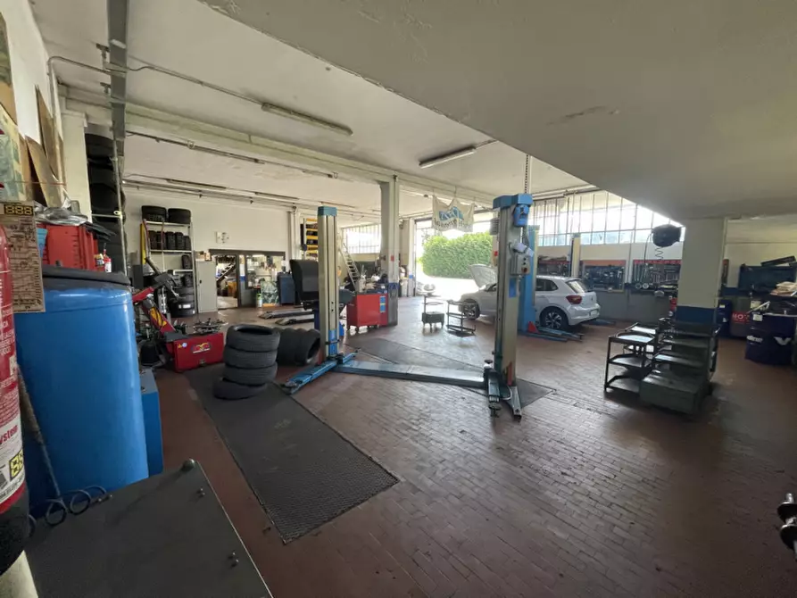 Immagine 4 di Laboratorio in vendita  in Via sette Martiri a Padova