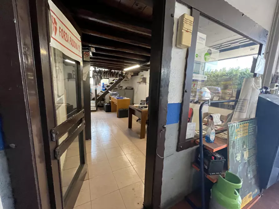 Immagine 6 di Laboratorio in vendita  in Via sette Martiri a Padova