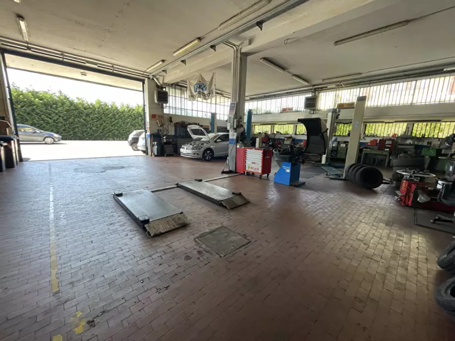 Immagine 7 di Laboratorio in vendita  in Via sette Martiri a Padova