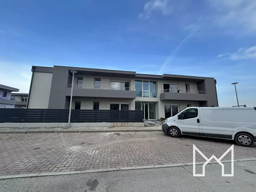 Immagine 4 di Appartamento in vendita  a Rossano Veneto