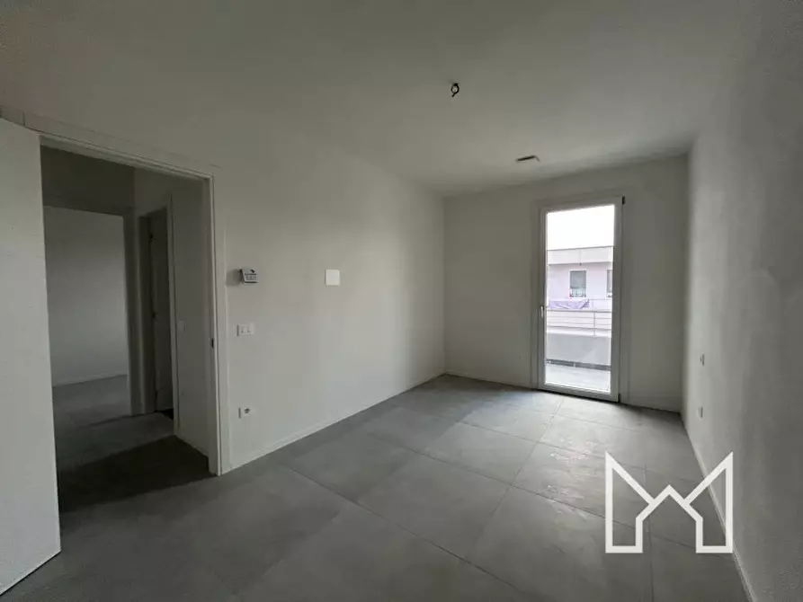 Immagine 11 di Appartamento in vendita  a Rossano Veneto