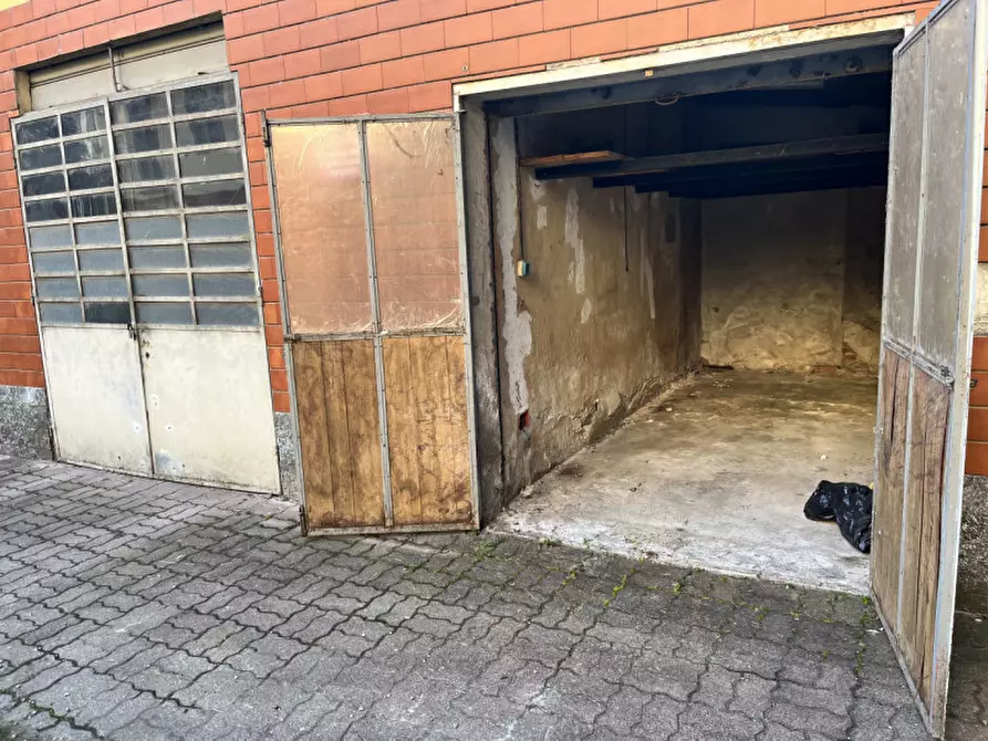 Immagine 4 di Magazzino in vendita  in Via Sommariva 2 a Torino