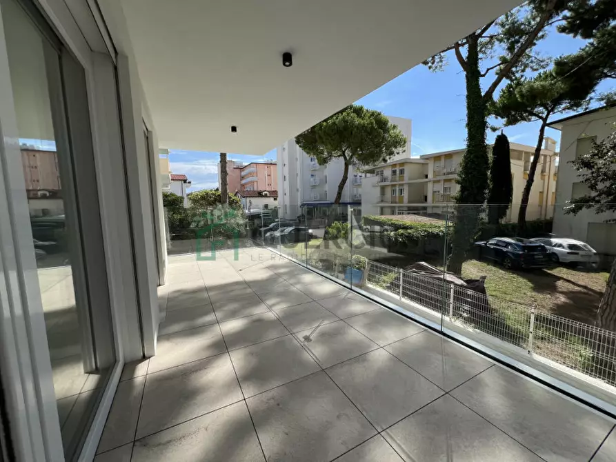 Immagine 45 di Appartamento in vendita  in Via Andrea Bafile a Jesolo