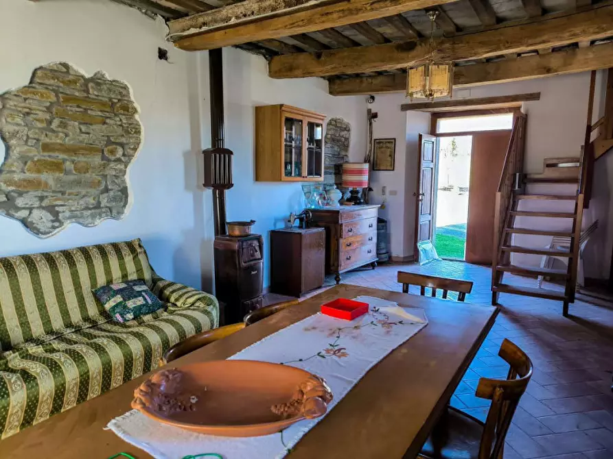 Immagine 8 di Rustico / casale in vendita  in Valenzano a Sestino