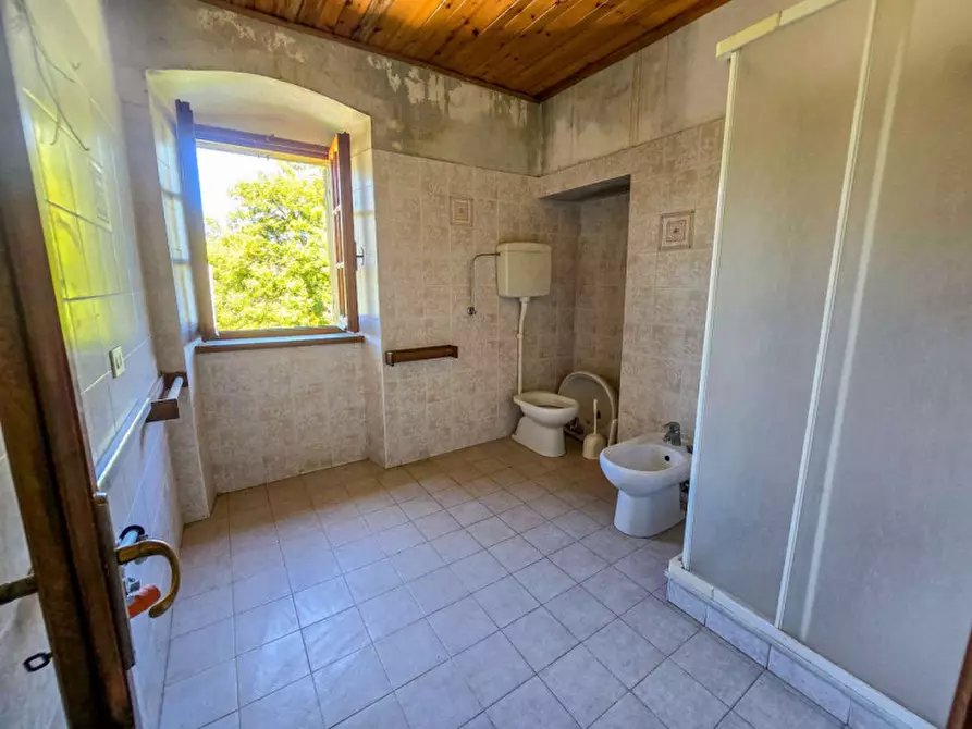 Immagine 28 di Rustico / casale in vendita  in Valenzano a Sestino