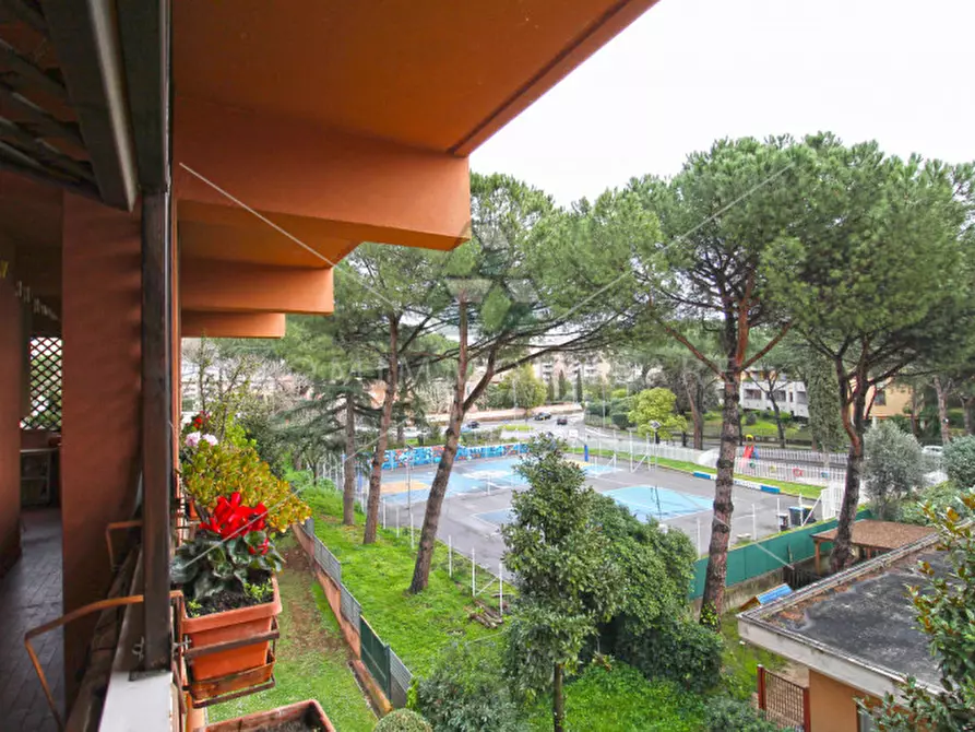 Immagine 29 di Appartamento in vendita  in Via Tazio Nuvolari a Roma