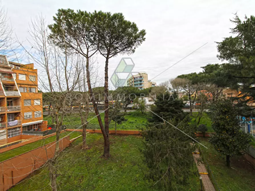 Immagine 30 di Appartamento in vendita  in Via Tazio Nuvolari a Roma