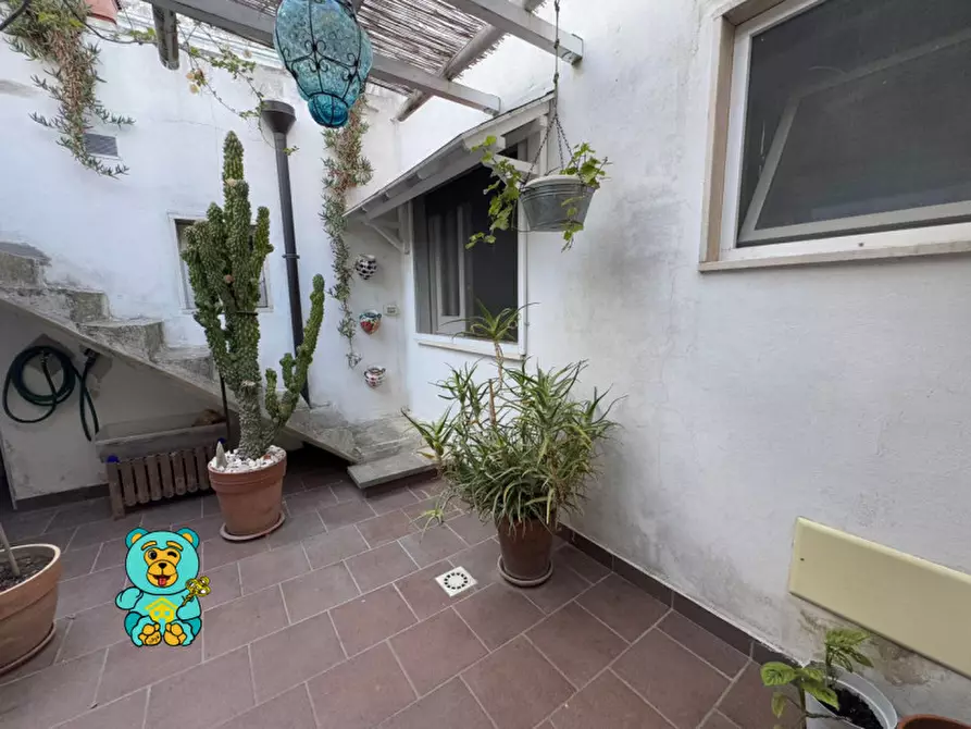 Immagine 16 di Casa indipendente in vendita  in Via Roma70 a Campi Salentina