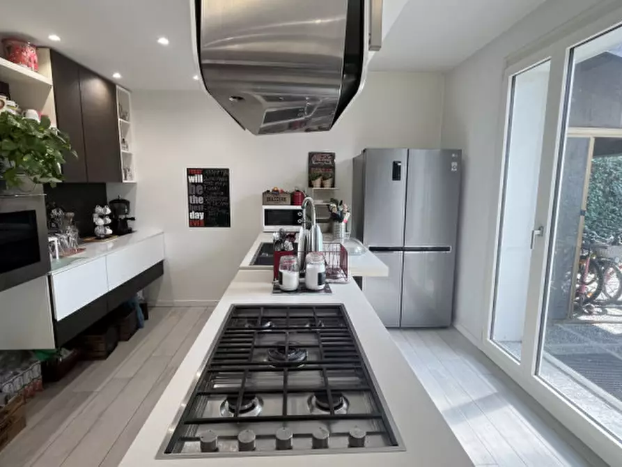 Immagine 7 di Villa in vendita  in Via Aldo Moro a Assago