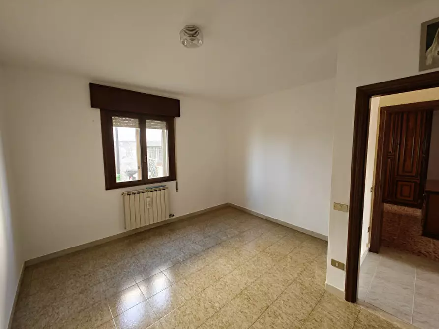 Immagine 13 di Casa indipendente in vendita  a Rovigo