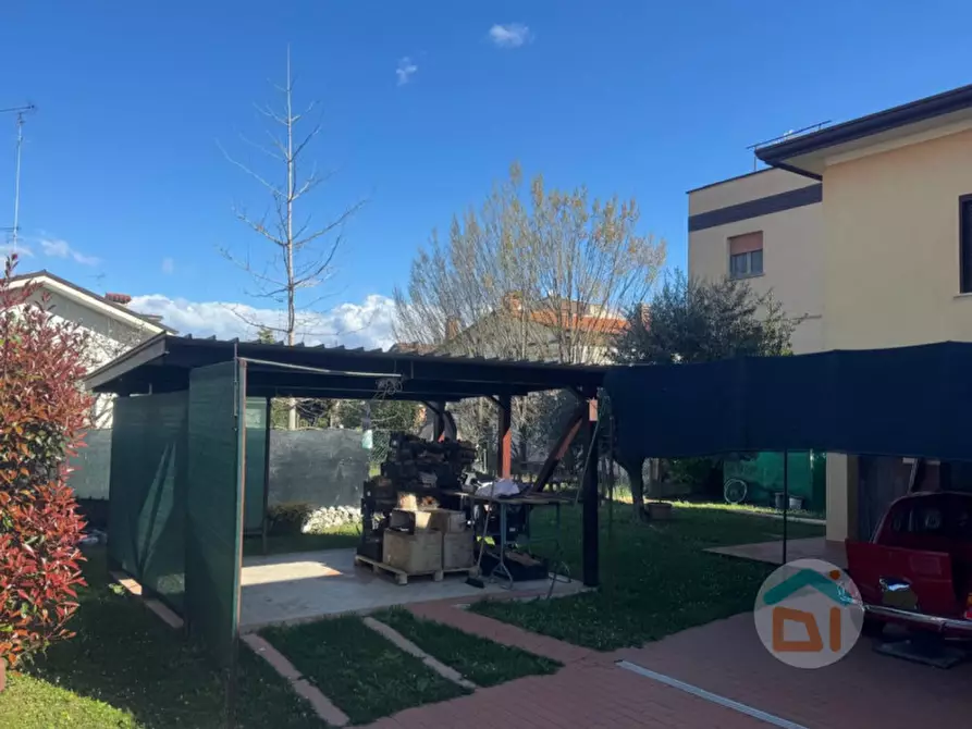Immagine 3 di Villa in vendita  in Via degli Eusebi 27 a Monfalcone