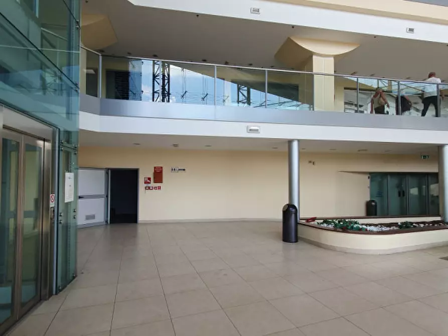 Immagine 27 di Ufficio in affitto  in via prasecco a Pordenone