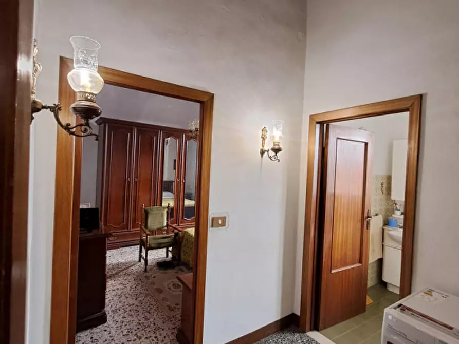 Immagine 9 di Villetta a schiera in vendita  in Via Roma a Cortona