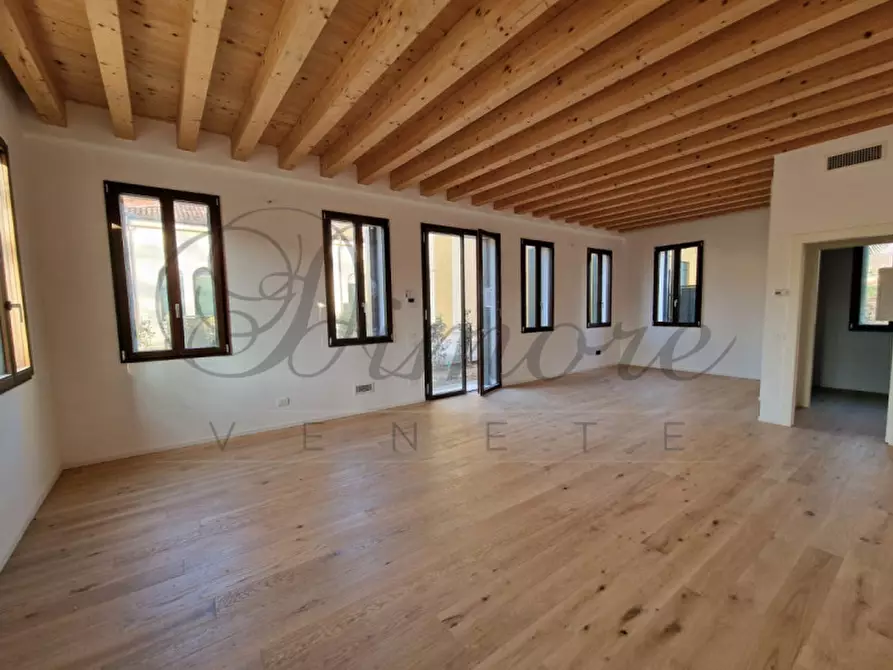 Immagine 1 di Appartamento in vendita  in piazza martiri della liberta' a Mirano