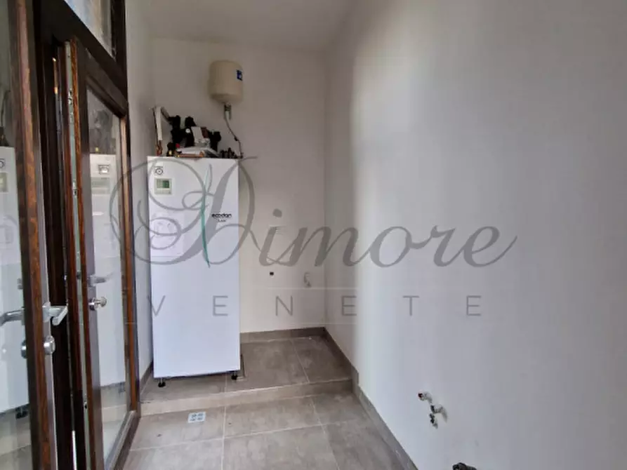 Immagine 21 di Appartamento in vendita  in piazza martiri della liberta' a Mirano