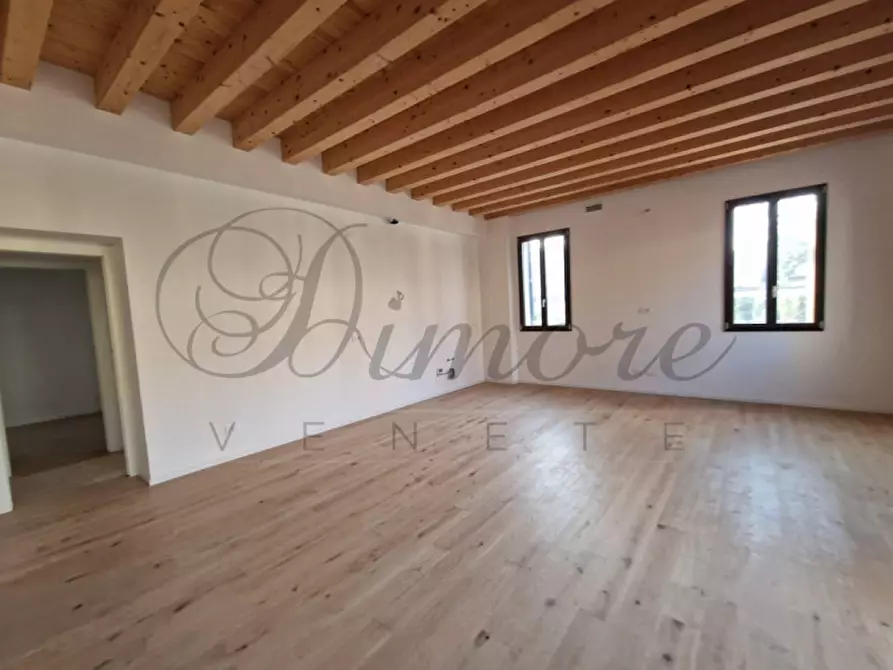 Immagine 29 di Appartamento in vendita  in piazza martiri della liberta' a Mirano