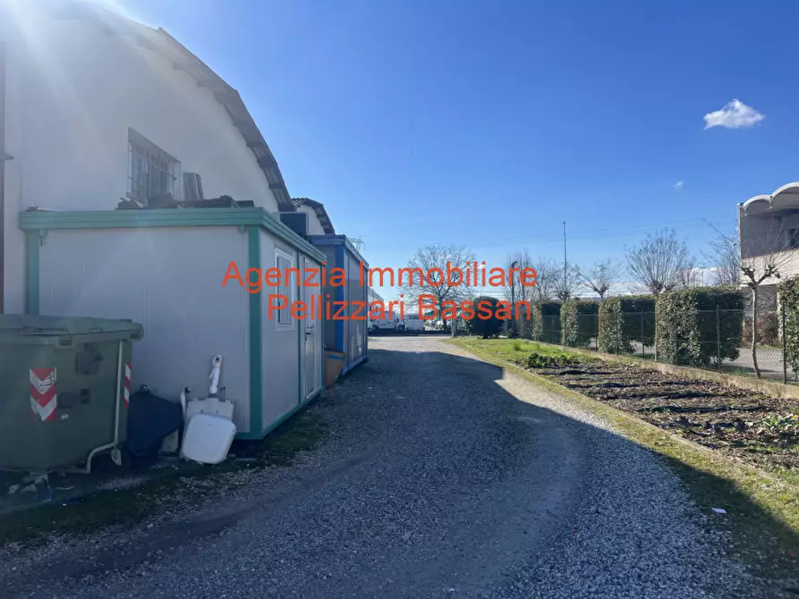 Immagine 4 di Casa indipendente in vendita  in viale delle industrie a Nervesa Della Battaglia