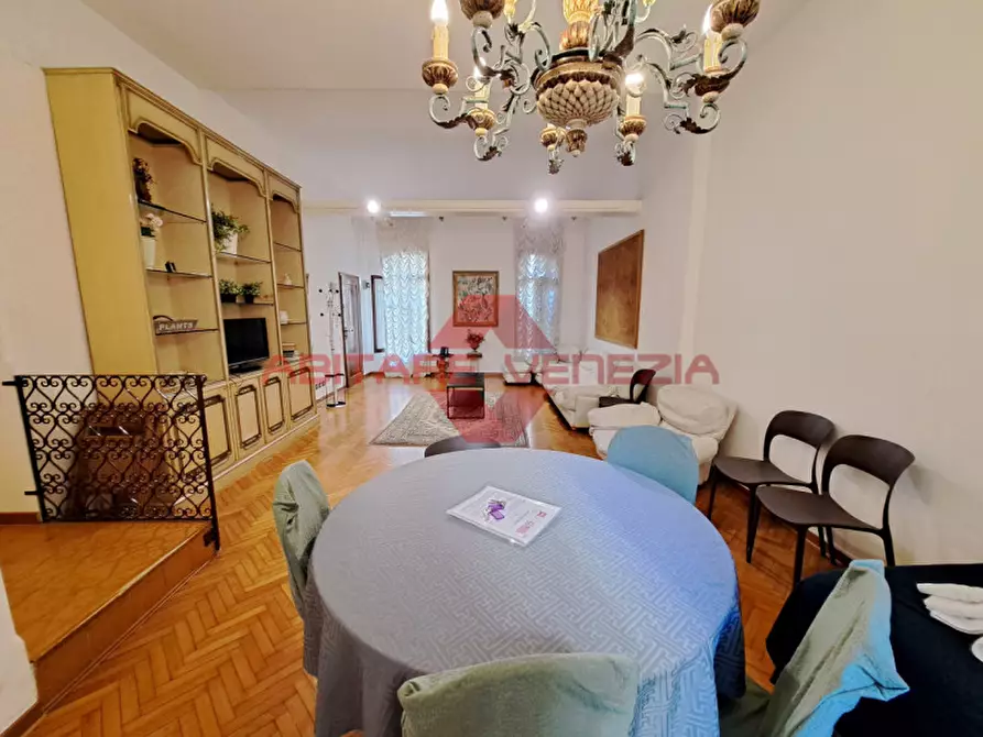 Immagine 6 di Appartamento in vendita  in Campo San Fantin a Venezia