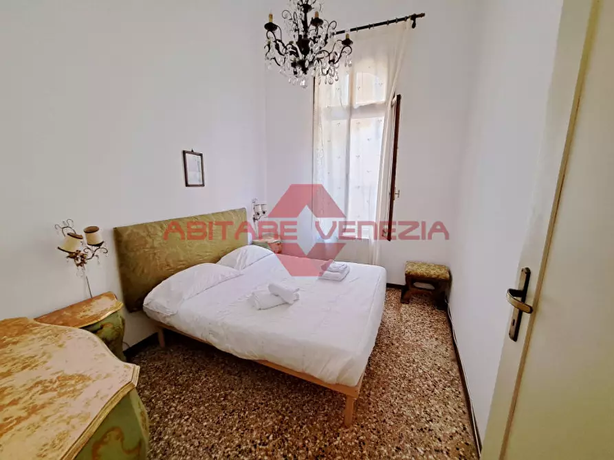 Immagine 18 di Appartamento in vendita  in Campo San Fantin a Venezia