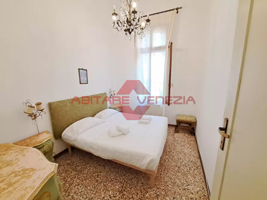 Immagine 19 di Appartamento in vendita  in Campo San Fantin a Venezia