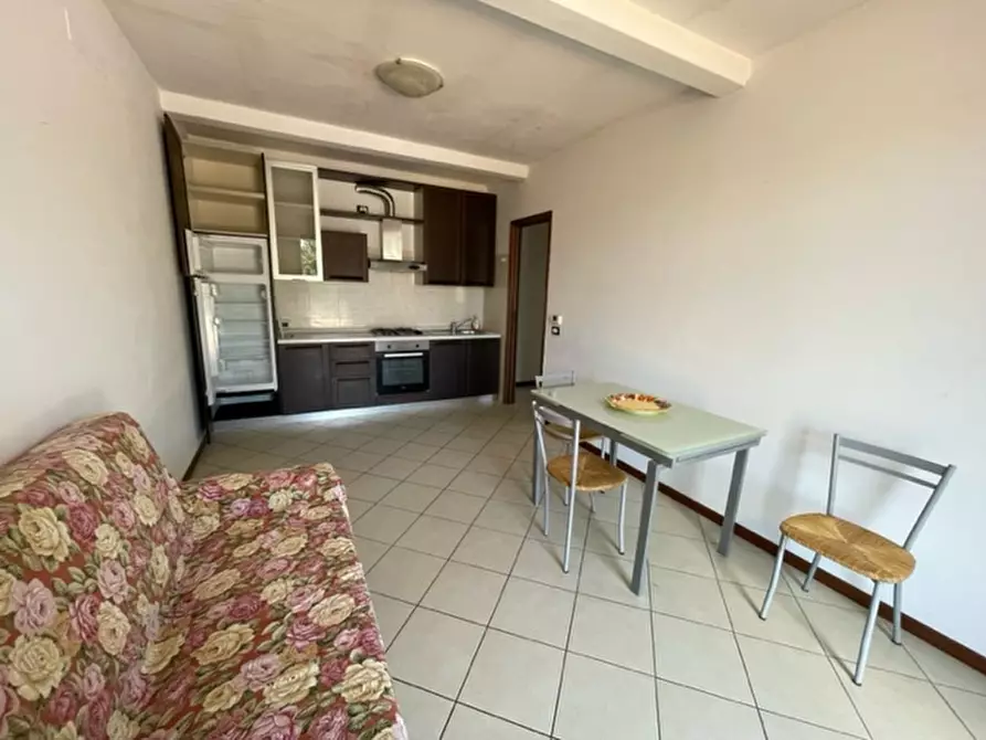 Immagine 8 di Appartamento in vendita  in Via Medole a Castiglione Delle Stiviere