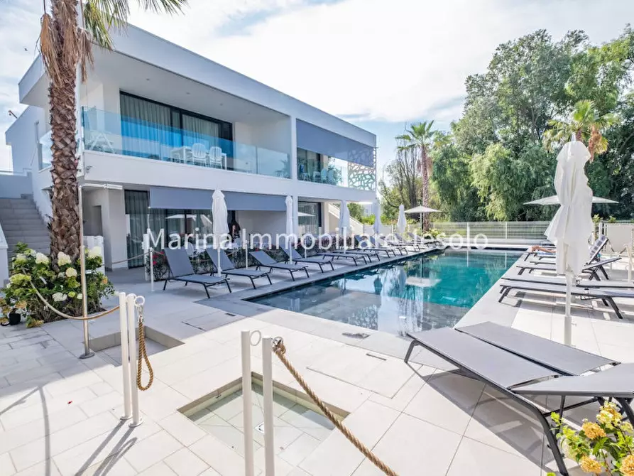 Immagine 1 di Appartamento in vendita  in via giacomo leopardi a Jesolo