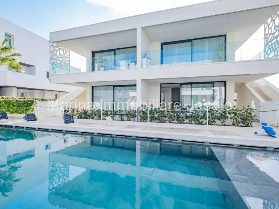 Immagine 2 di Appartamento in vendita  in via giacomo leopardi a Jesolo