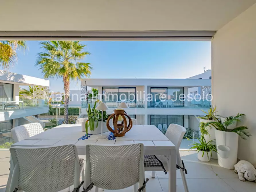 Immagine 3 di Appartamento in vendita  in via giacomo leopardi a Jesolo