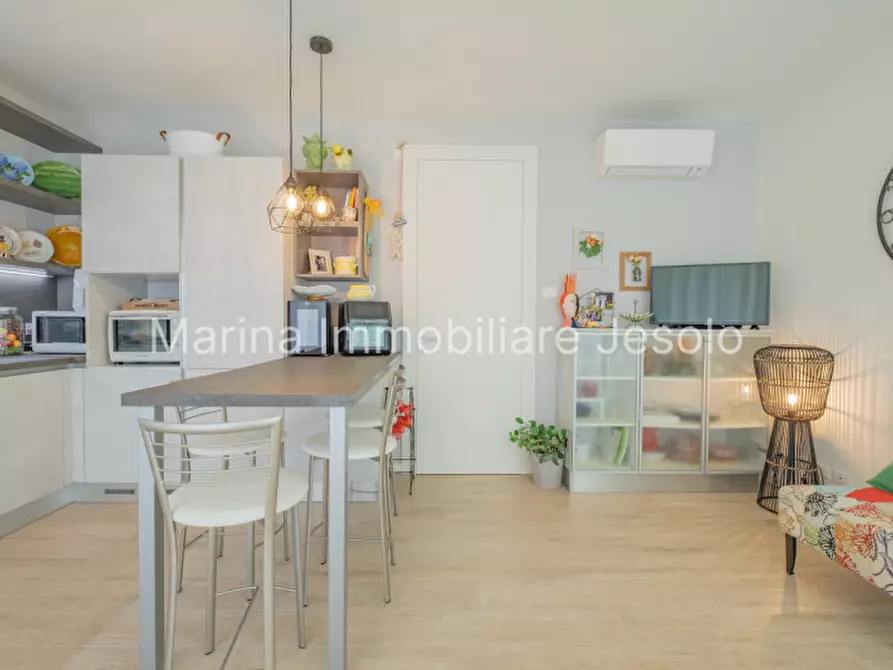 Immagine 8 di Appartamento in vendita  in via giacomo leopardi a Jesolo