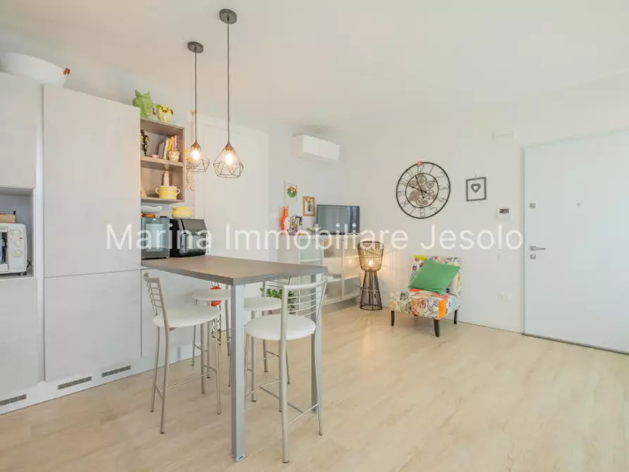 Immagine 10 di Appartamento in vendita  in via giacomo leopardi a Jesolo