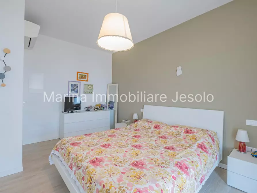 Immagine 15 di Appartamento in vendita  in via giacomo leopardi a Jesolo