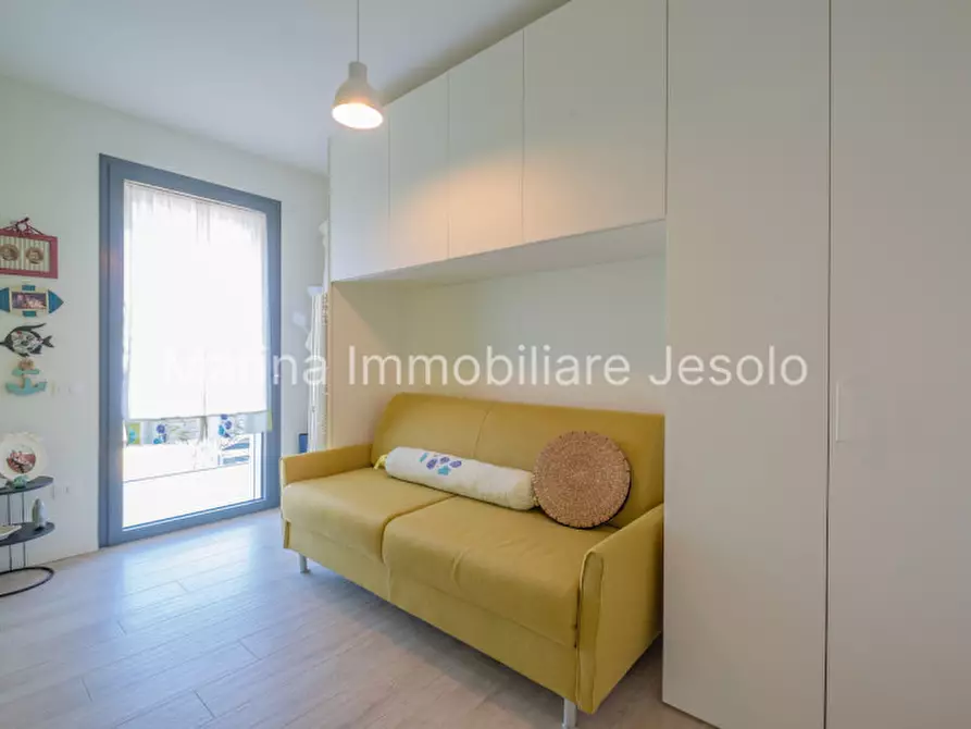 Immagine 18 di Appartamento in vendita  in via giacomo leopardi a Jesolo