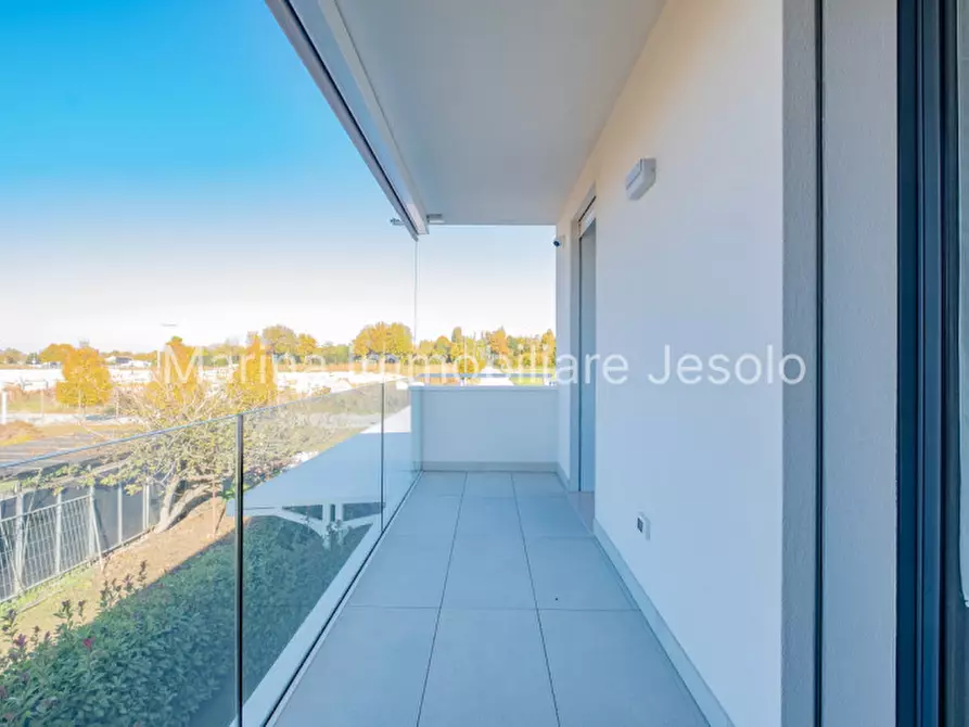 Immagine 19 di Appartamento in vendita  in via giacomo leopardi a Jesolo