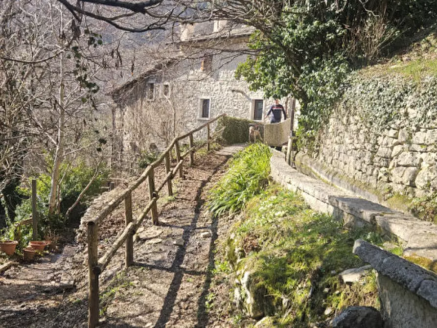 Immagine 8 di Rustico / casale in vendita  in Loc Veraghi a Fumane