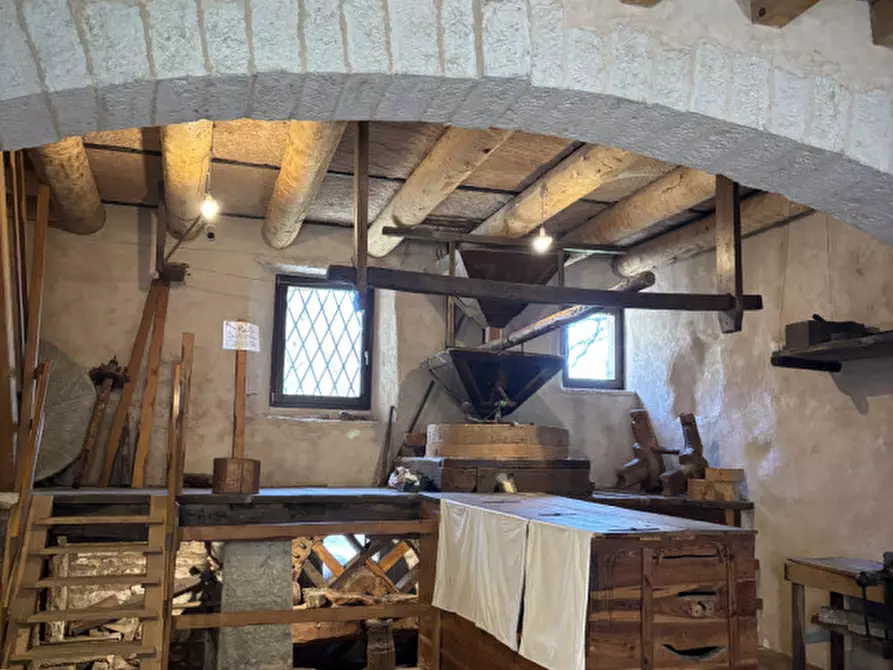 Immagine 37 di Rustico / casale in vendita  in Loc Veraghi a Fumane