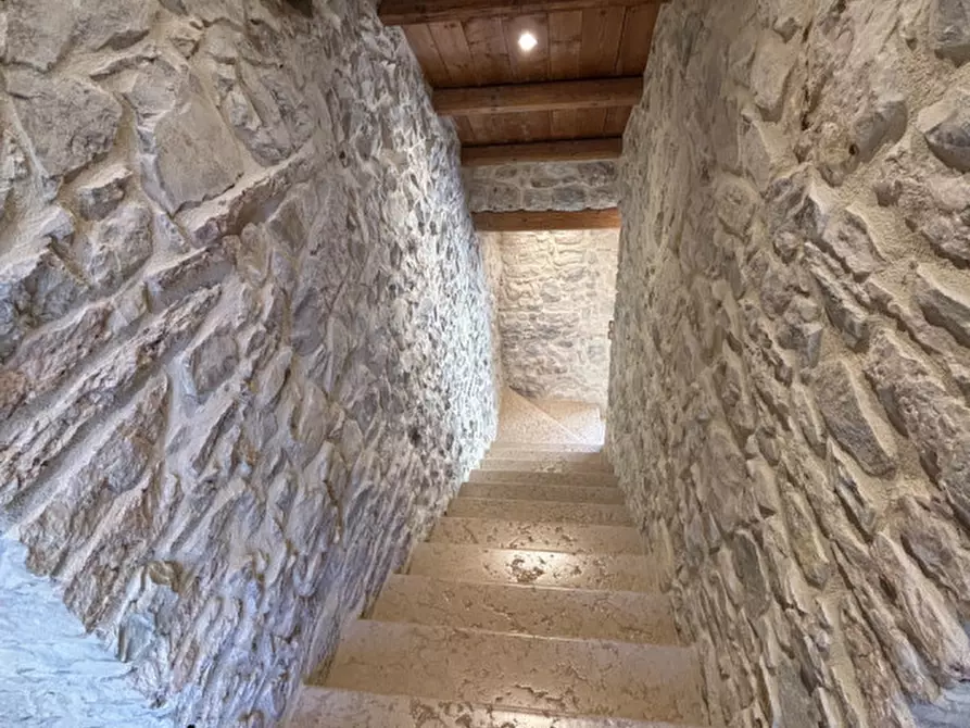 Immagine 42 di Rustico / casale in vendita  in Loc Veraghi a Fumane