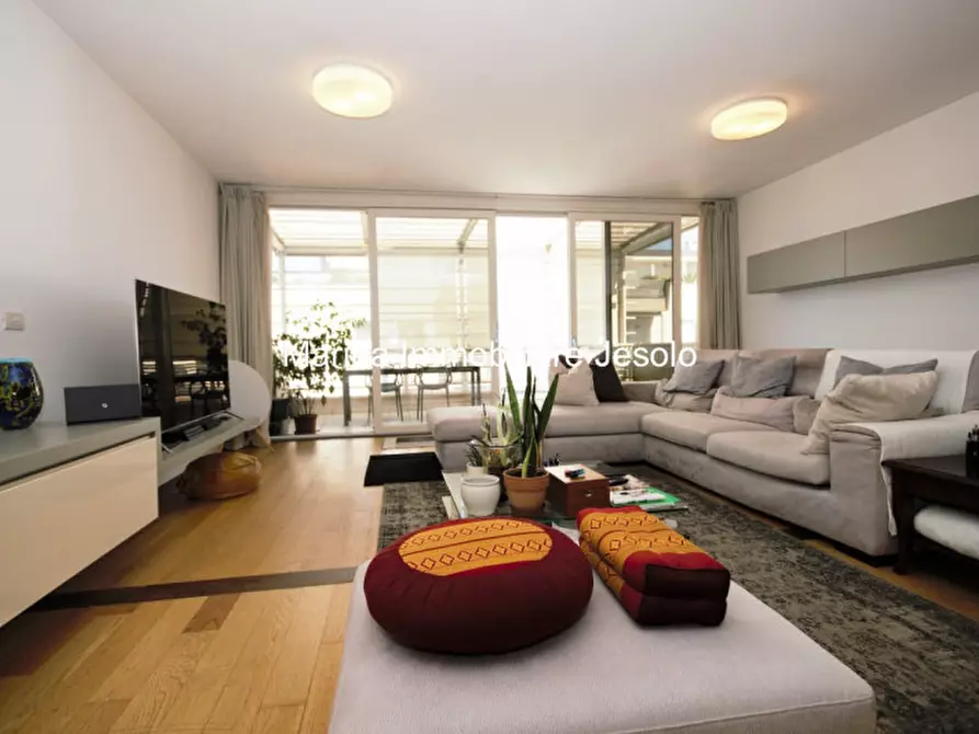 Immagine 2 di Attico in vendita  in via firenze a Jesolo