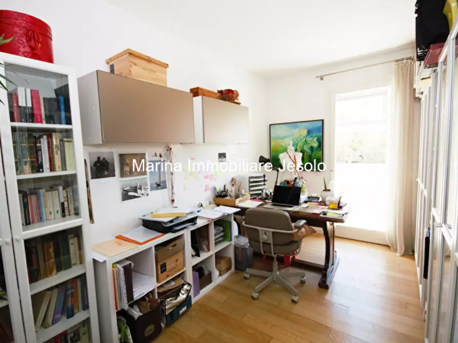 Immagine 11 di Attico in vendita  in via firenze a Jesolo