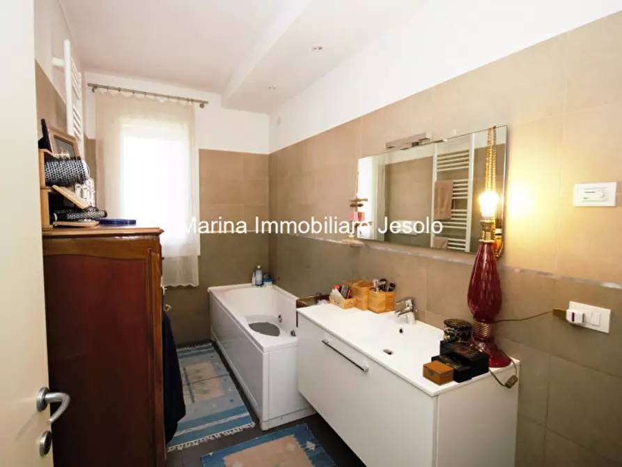 Immagine 13 di Attico in vendita  in via firenze a Jesolo