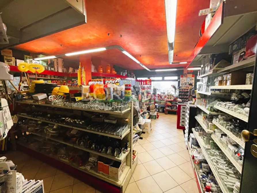 Immagine 1 di Attività commerciale in vendita  in Via Pirio snc a Priocca