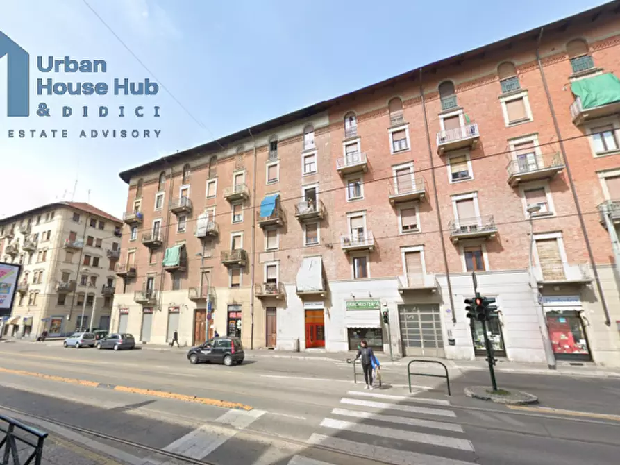 Immagine 1 di Garage in vendita  in Corso Giulio Cesare 171 bis a Torino