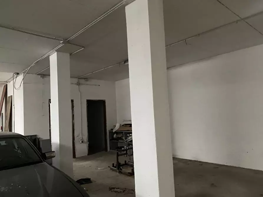Immagine 4 di Magazzino in vendita  in VIA BREO a Piove Di Sacco
