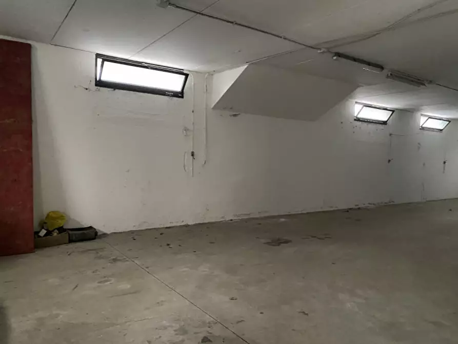 Immagine 5 di Magazzino in vendita  in VIA BREO a Piove Di Sacco