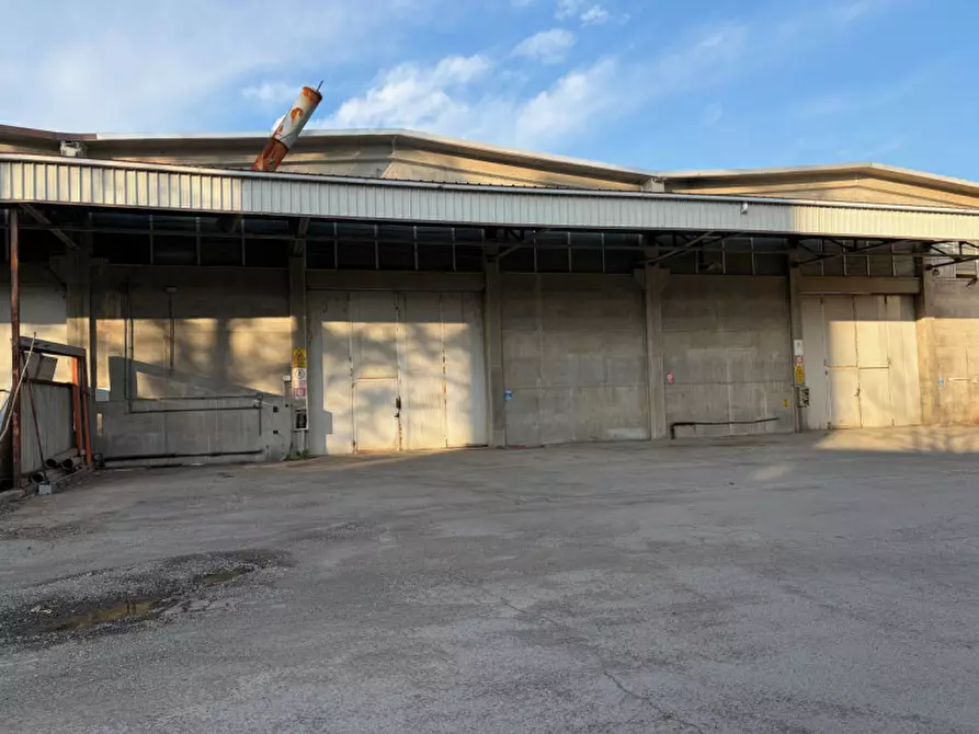 Immagine 1 di Capannone industriale in vendita  in Via Radici in Monte a Castellarano