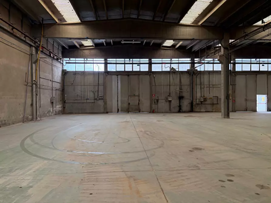 Immagine 4 di Capannone industriale in vendita  in Via Radici in Monte a Castellarano