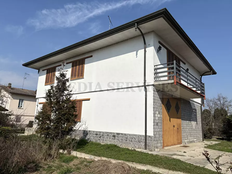Immagine 25 di Villa in vendita  in via Primo Maggio n° 3 a Garlasco