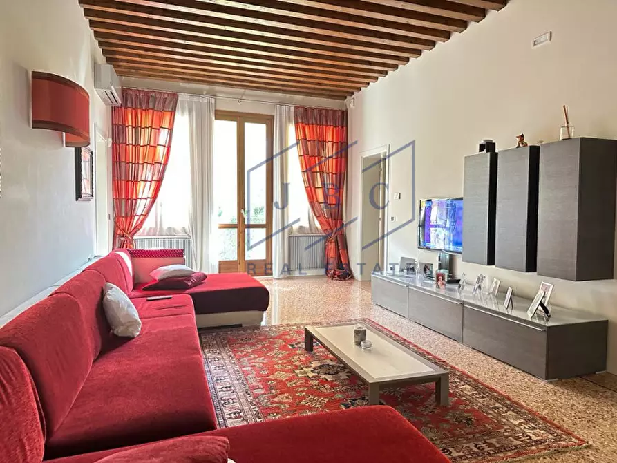 Immagine 5 di Appartamento in vendita  in Via Roma a Oderzo