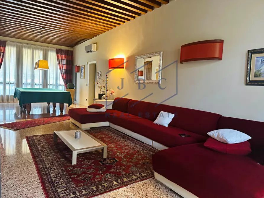 Immagine 6 di Appartamento in vendita  in Via Roma a Oderzo