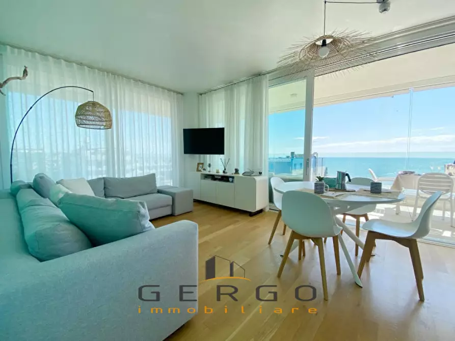 Immagine 3 di Attico in vendita  in Via Andrea Bafile a Jesolo