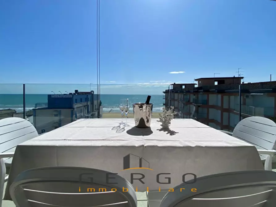 Immagine 18 di Attico in vendita  in Via Andrea Bafile a Jesolo